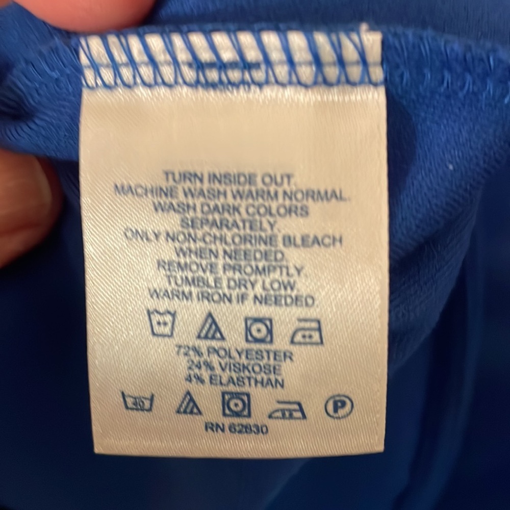 Dress - Picture 8 of 8